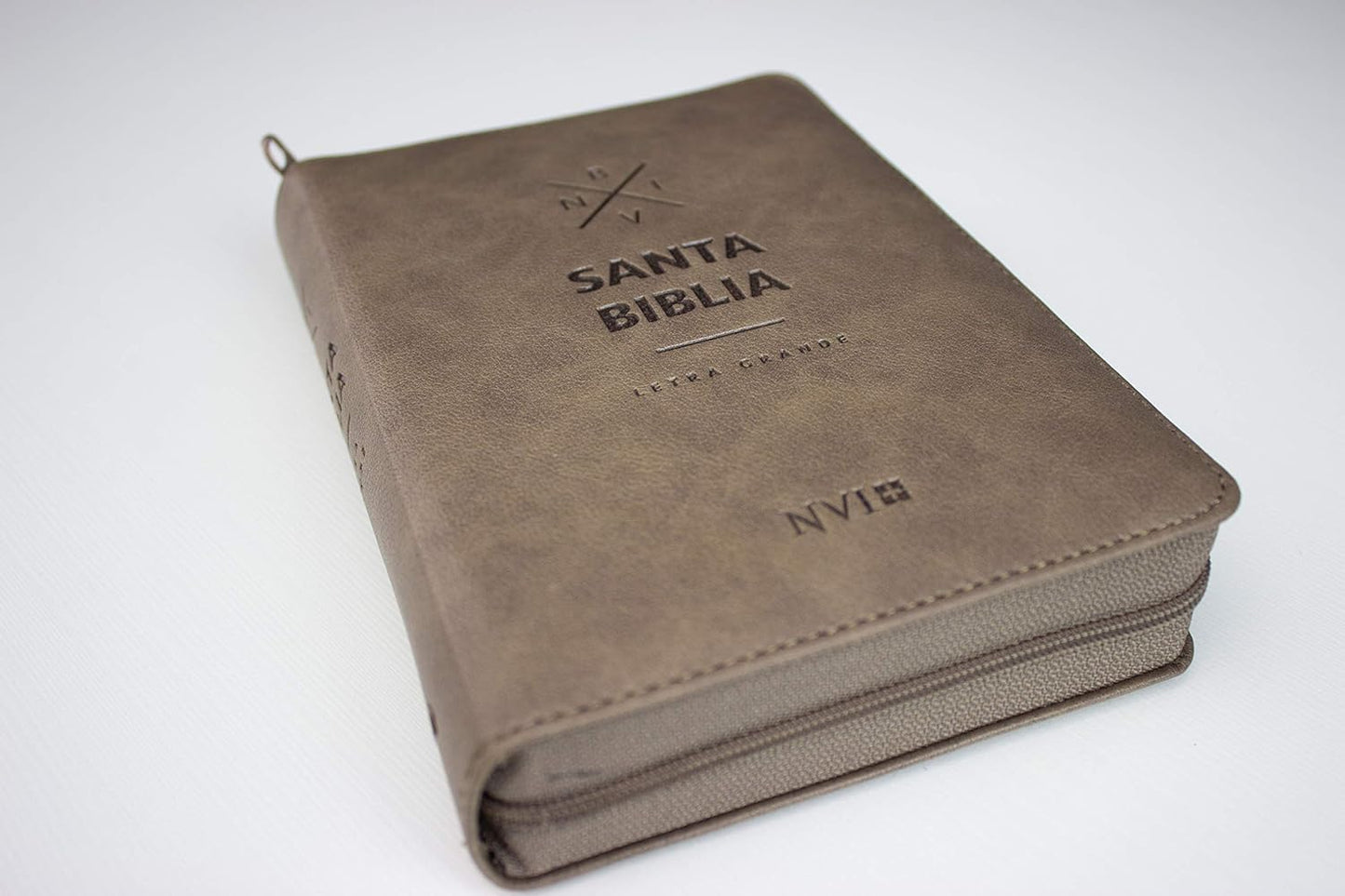 Santa Biblia NVI, Marrón, Piel Especial con Cierre, Compacta