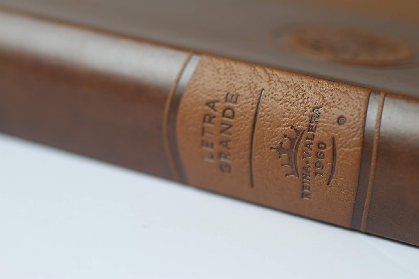 Biblia Reina Valera 1960 Tamaño grande, letra grande piel canela con cremallera